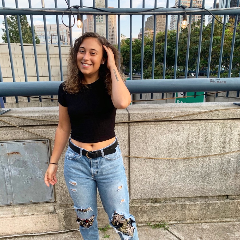 Meet your Posher, Gabriella